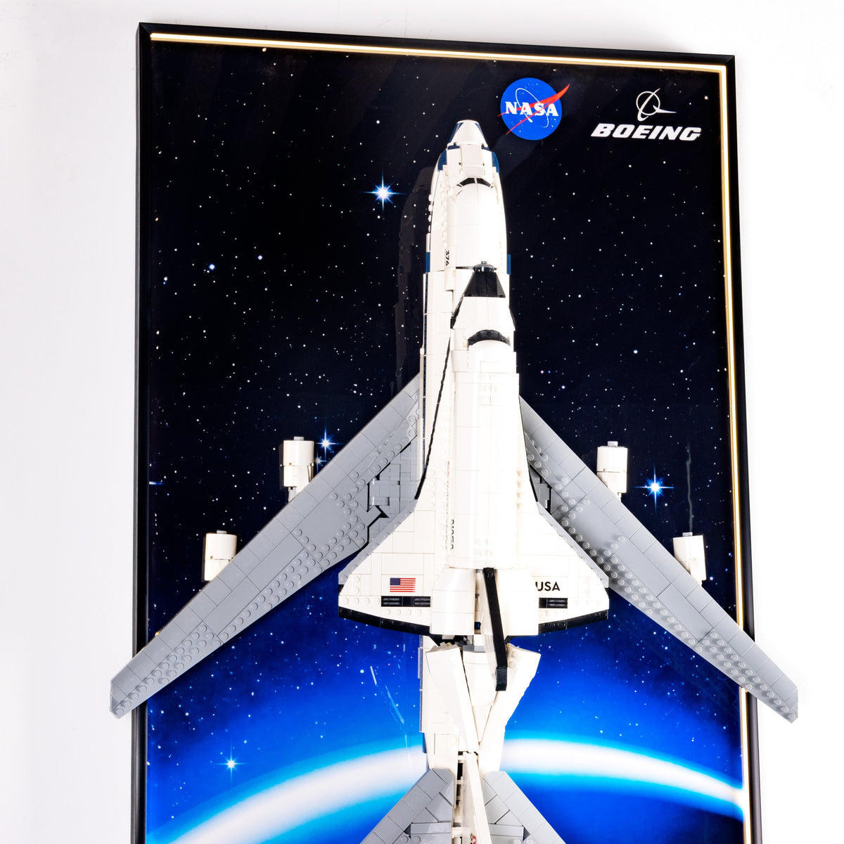 Wall Mount Display Frame for Icon Shuttle Carrier Aircraft 10360